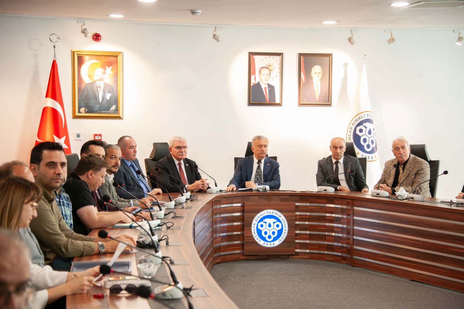 EBYÜ’DE ‘2030’A DOĞRU TÜRK YÜKSEKÖĞRETİM VİZYONU EYLEM PLANI’ KAPSAMINDA KURUMSAL DEĞERLENDİRME TOPLANTISI YAPILDI