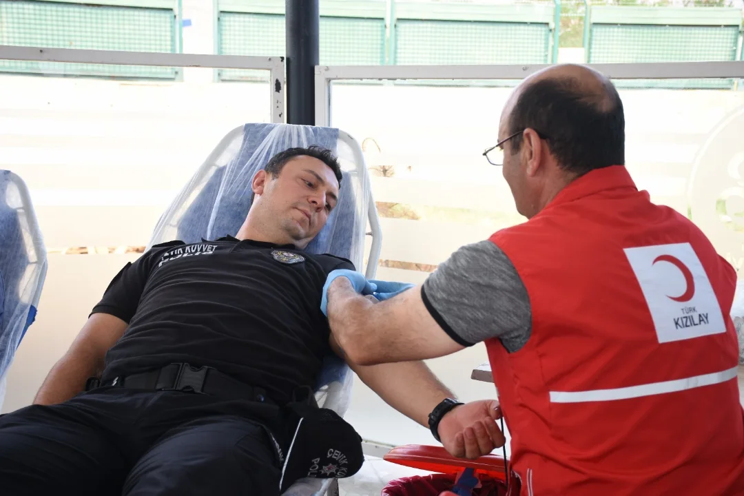 ERZİNCAN EMNİYETİ’NDEN DÜNYA İLK YARDIM GÜNÜ’NDE ANLAMLI DESTEK