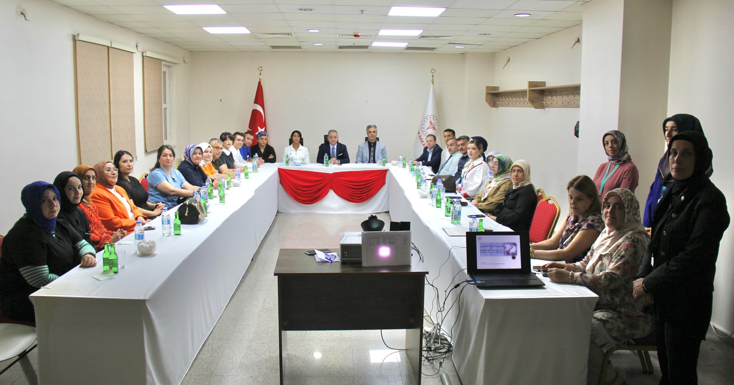 ERZİNCAN’DA “BEBEK DOSTU SAĞLIK KURULUŞLARI” ULUSAL DEĞERLENDİRMESİ GERÇEKLEŞTİRİLDİ