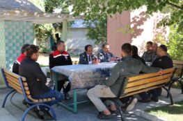 ERZİNCAN’DA AŞILAMA SÜRÜYOR, YETİŞTİRİCİLER BİLGİLENDİRİLİYOR