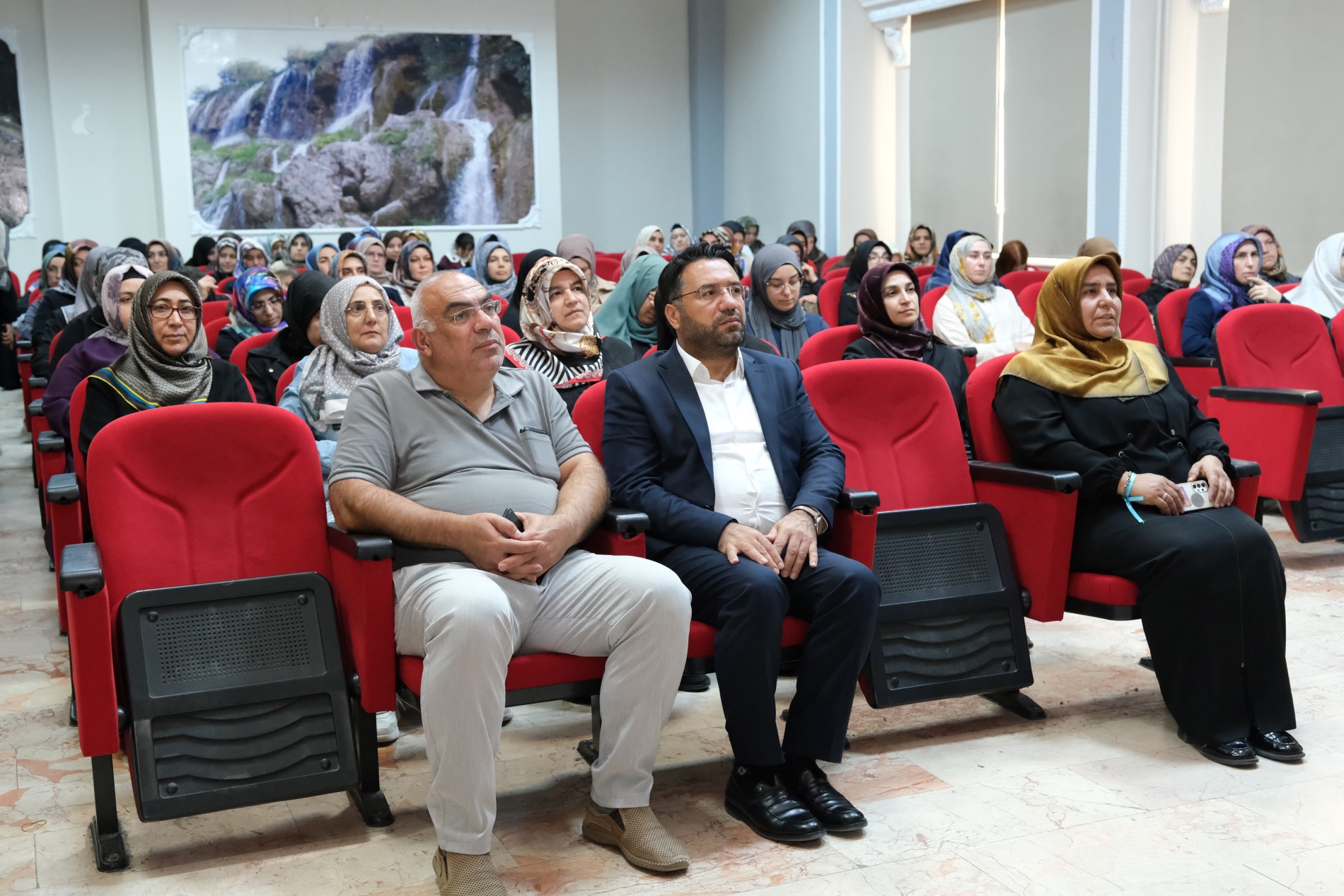 KIRAAT KURULU ÜYESİ FATİH OKUMUŞ’TAN KUR’AN KURSU ÖĞRENCİLERİNE EĞİTİM SEMİNERİ