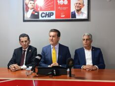 MİLLETVEKİLİ MUSTAFA SARIGÜL, İL BAŞKANLIĞI’NDA BASIN TOPLANTISI DÜZENLEDİ