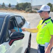 REFAHİYE BÖLGE TRAFİK EKİPLERİNDEN SÜRÜCÜLERE TRAFİK GÜVENLİĞİ UYARISI