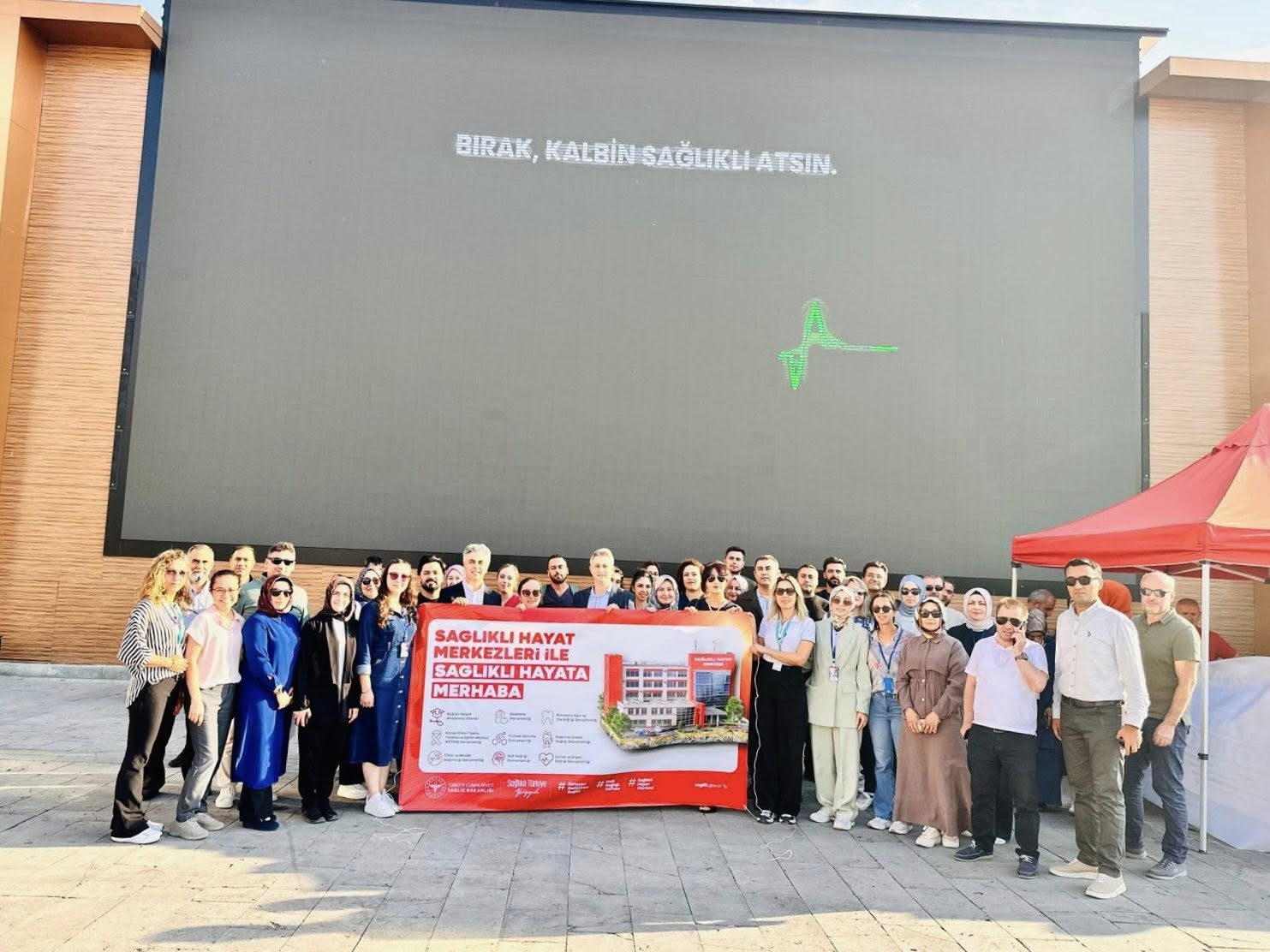 SAĞLIKLI HAYAT MERKEZLERİ VATANDAŞLA BULUŞTU
