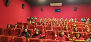 ÜZÜMLÜ’LÜ ÇOCUKLAR “BÜYÜK ZAFER” FİLMİYLE TARİHİ YAŞADI