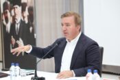 VALİ AYDOĞDU OKUL MÜDÜRLERİYLE BİR ARAYA GELDİ