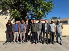 VALİ AYDOĞDU’DAN ÖĞRENCİLERE VE EMEKÇİLERE ZİYARET