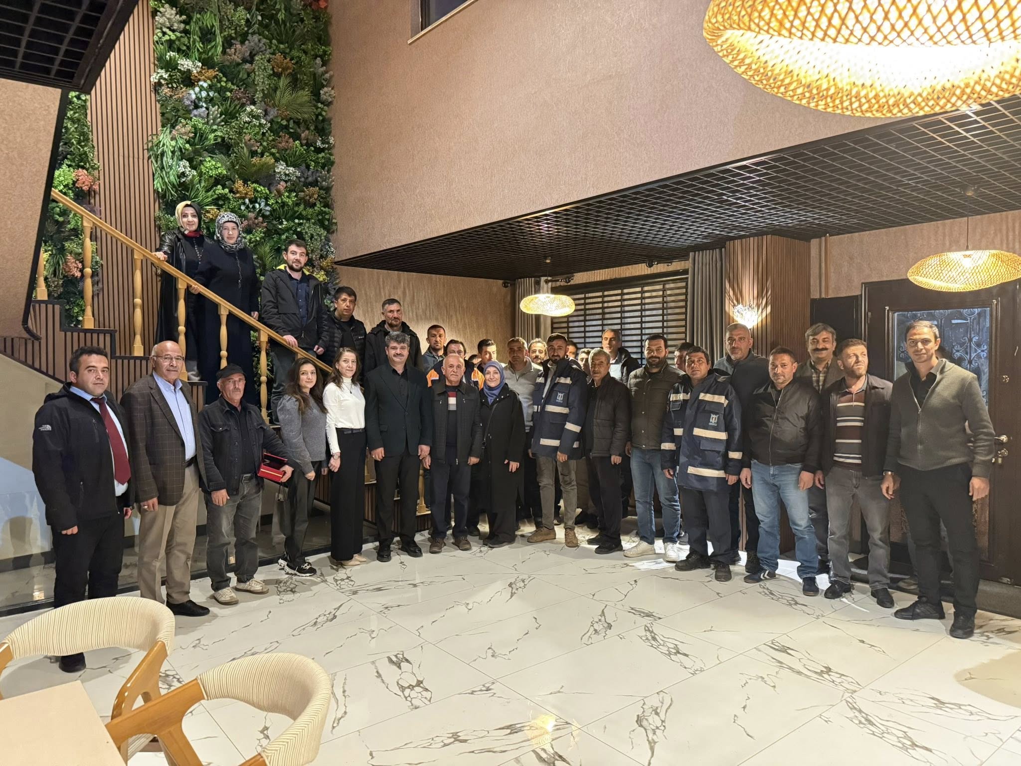 BAŞKAN KÖK’TEN EMEKLİ PERSONELLERE VEFA YEMEĞİ