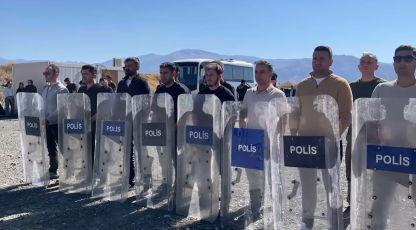 ÇEVİK KUVVET PERSONELİNE “TOPLU KUVVET EĞİTİMİ”