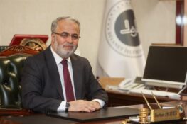 ERZİNCANLI BURHAN İŞLİYEN GÖREVDEN ALINDI
