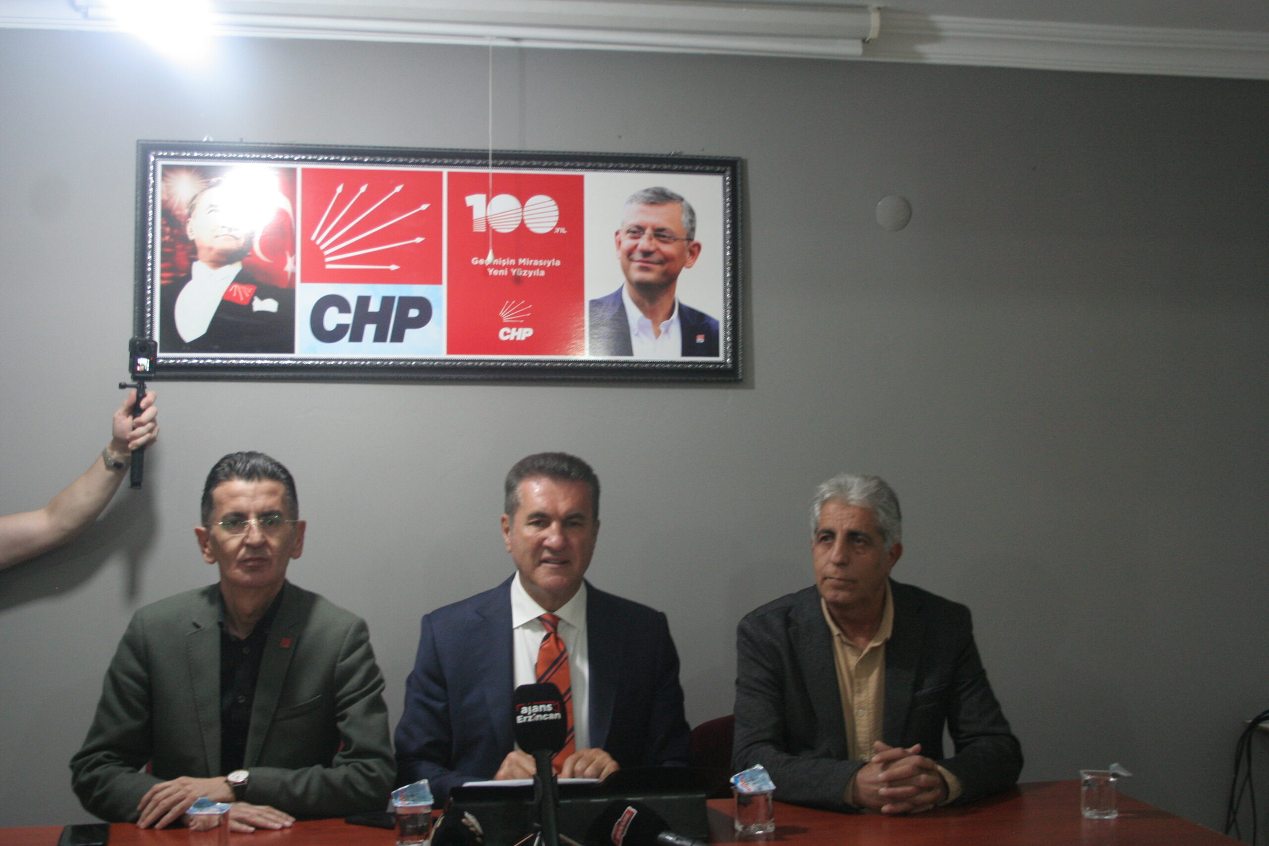 MİLLETVEKİLİ SARIGÜL, “BAZILARININ YAKTIĞI MUM YATSIYA KADAR YANAR”