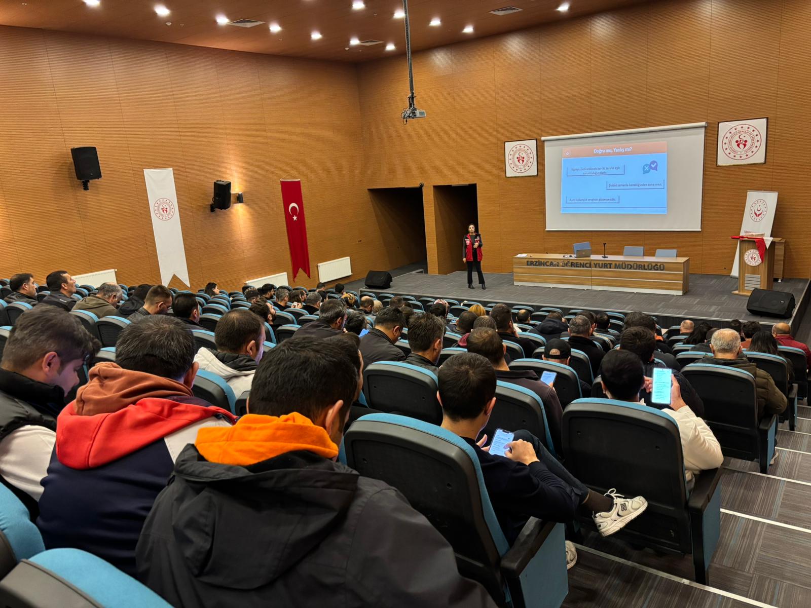 KADINA YÖNELİK ŞİDDETİN ÖNLENMESİ FARKINDALIK SEMİNERİ DÜZENLENDİ