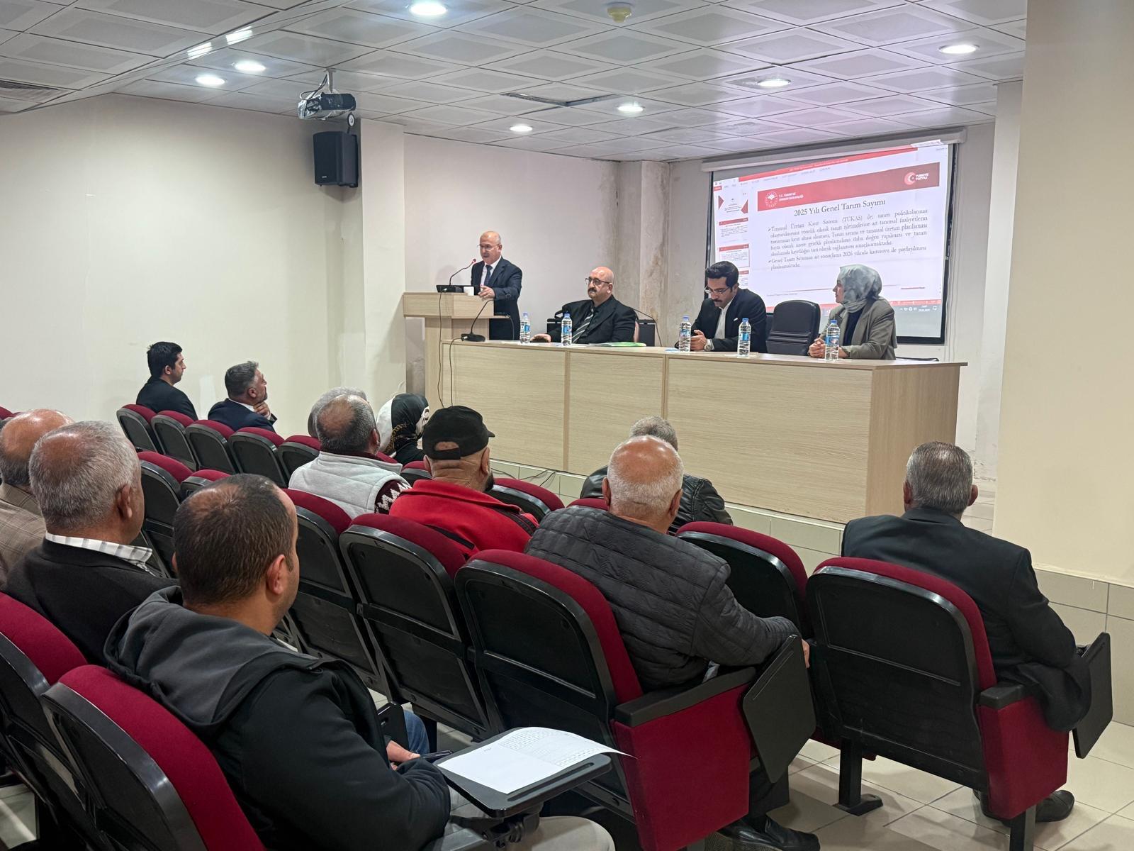 REFAHİYE’DE GENEL TARIM SAYIMI BİLGİLENDİRME TOPLANTISI DÜZENLENDİ