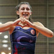 U23 DÜNYA GÜREŞ ŞAMPİYONASI’NDA ERZİNCANLI MİLLİ SPORCU ELMİRA YASİN’DEN BRONZ MADALYA