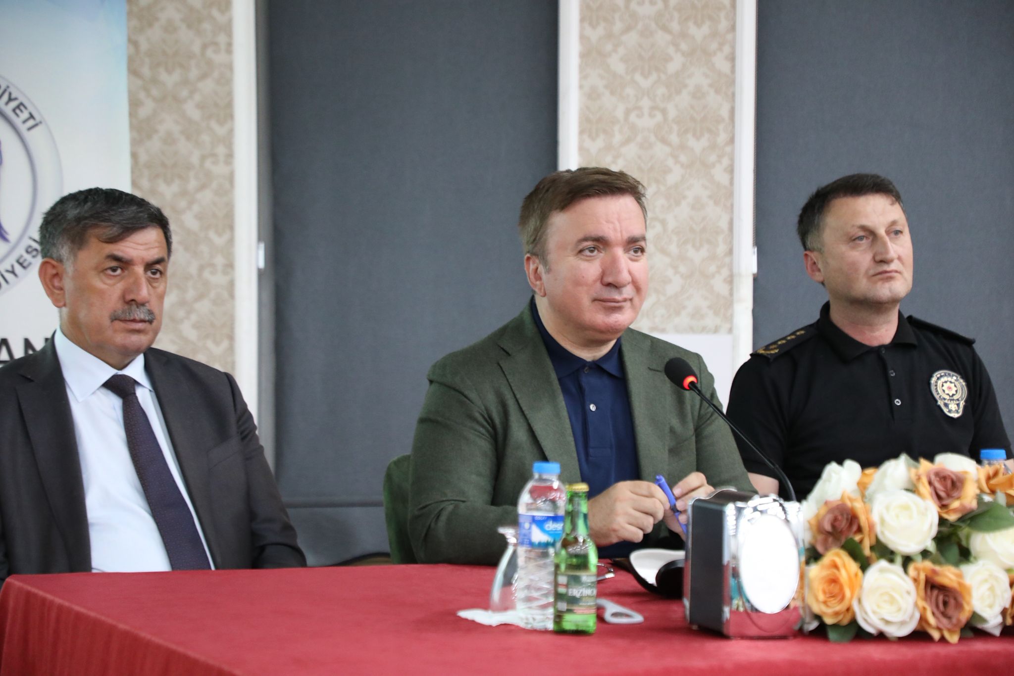 VALİ AYDOĞDU, ŞOFÖRLERE SESLENDİ: “HER ÖĞRENCİYİ GELECEĞE GÜVENLE TAŞIYIN”
