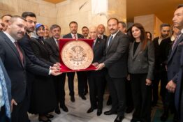 BAŞKAN AKSUN VE MHP TEŞKİLATINDAN GRUP TOPLANTISINA KATILIM