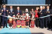 BİNALİ YILDIRIM VE EŞİ SEMİHA YILDIRIM MERSİN’DE ANAOKULU AÇILIŞINA KATILDI
