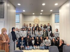 ERZİNCAN FEN LİSESİ ÖĞRENCİLERİ, GÜLÂBİBEY DİYANET GENÇLİK MERKEZİ’NDE BULUŞTU