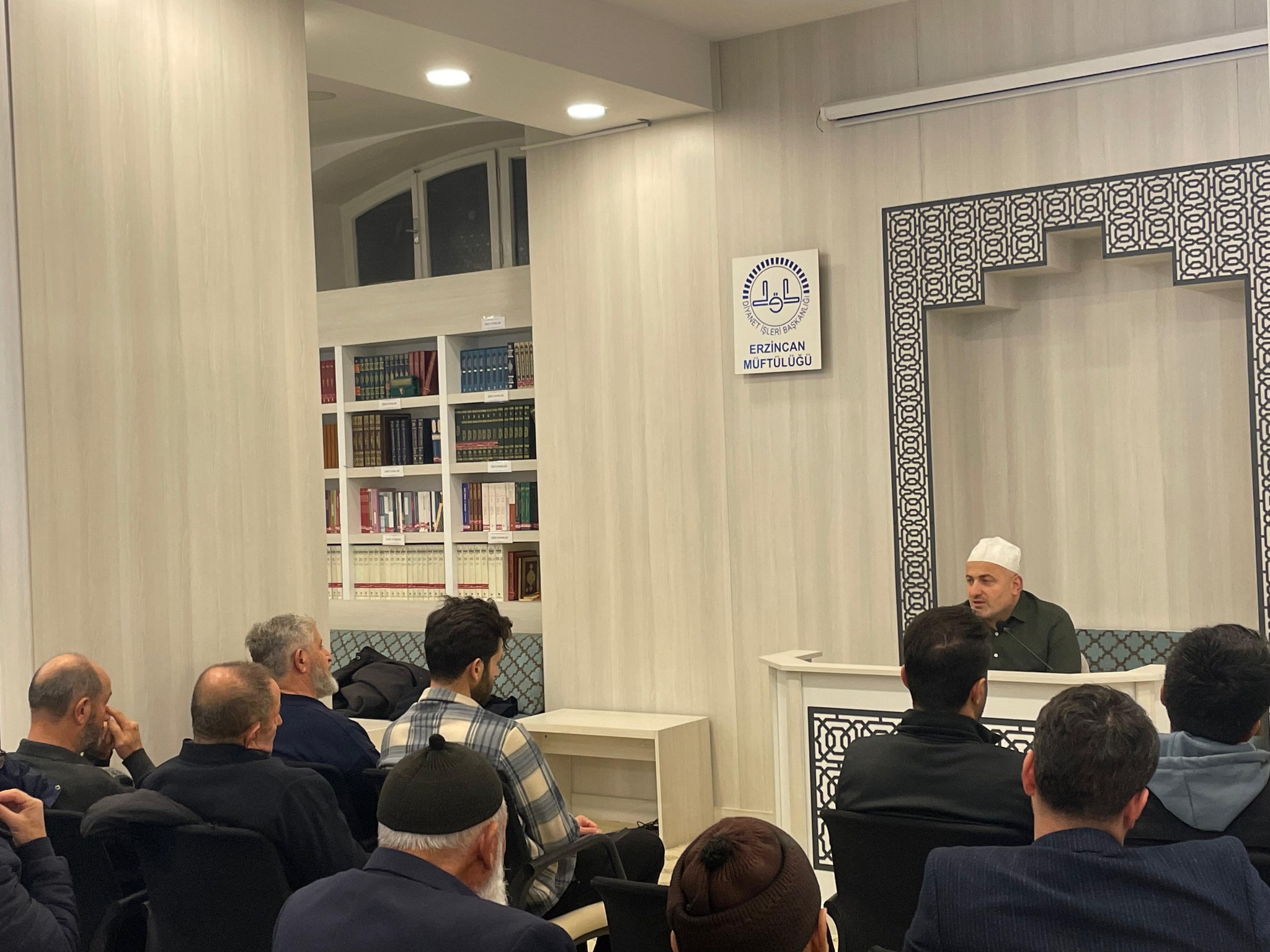 ERZİNCAN MÜFTÜLÜĞÜ GENÇLİK HİZMETLERİNDEN GELENEKSEL SOHBET PROGRAMI