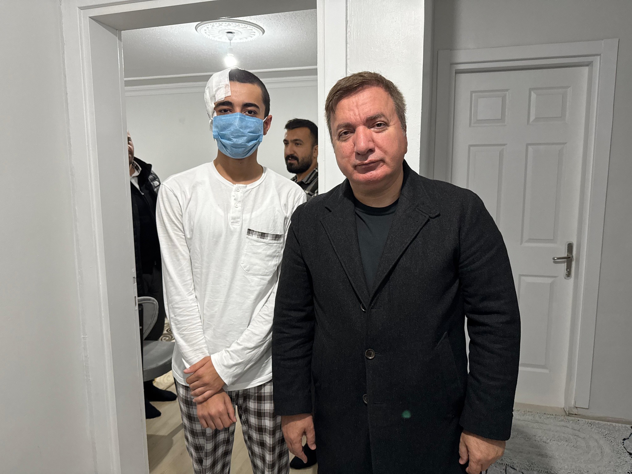 ERZİNCAN VALİSİ AYDOĞDU’DAN GEÇMİŞ OLSUN ZİYARETİ