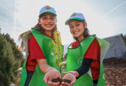 ERZİNCAN’DA MİLLİ AĞAÇLANDIRMA GÜNÜ KUTLANDI: 14 BİN FİDAN TOPRAKLA BULUŞTU