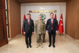 GENELKURMAY BAŞKANI ORGENERAL BAYRAKTAROĞLU’NDAN ERZİNCAN VALİLİĞİNE ZİYARET