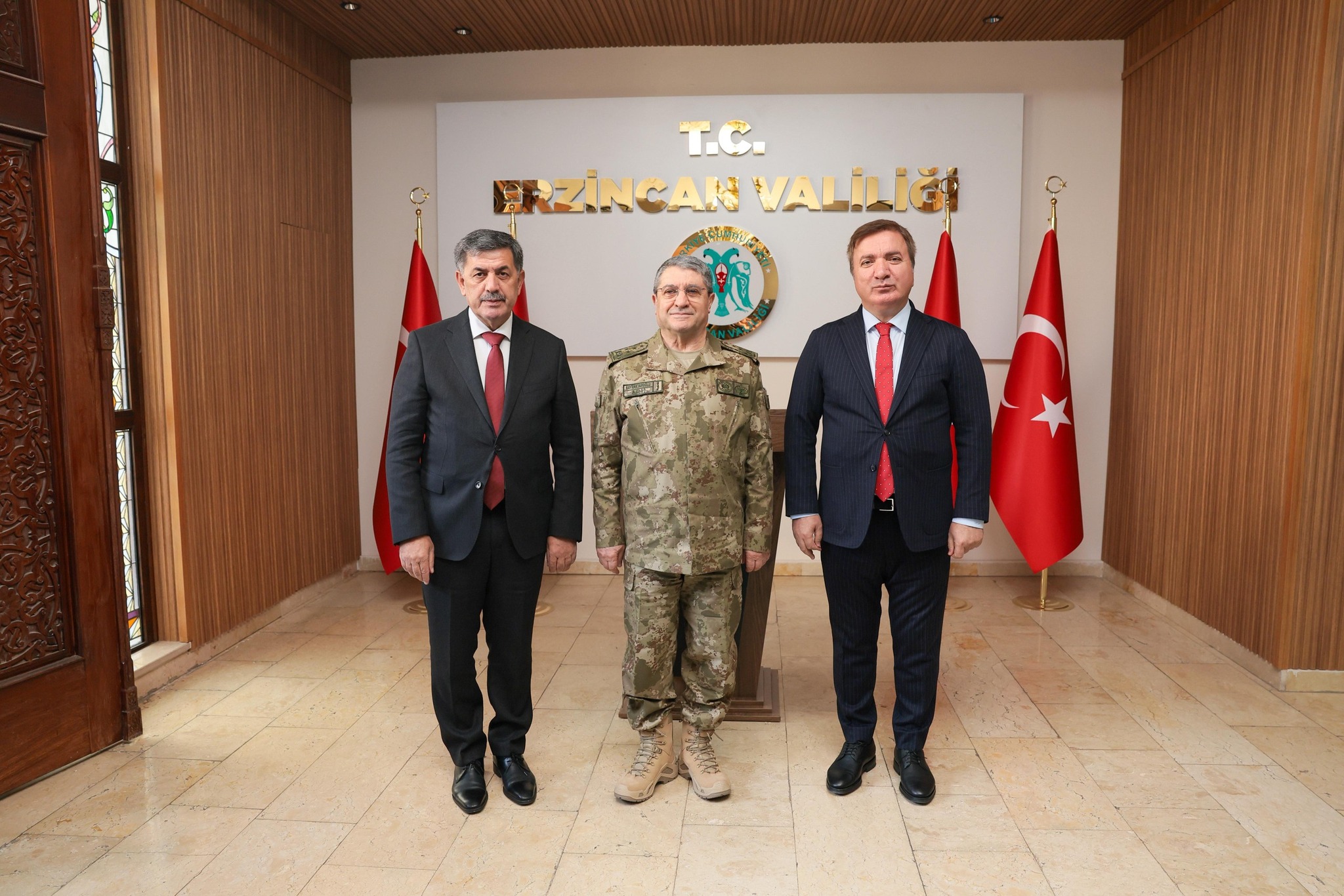 GENELKURMAY BAŞKANI ORGENERAL BAYRAKTAROĞLU’NDAN ERZİNCAN VALİLİĞİNE ZİYARET