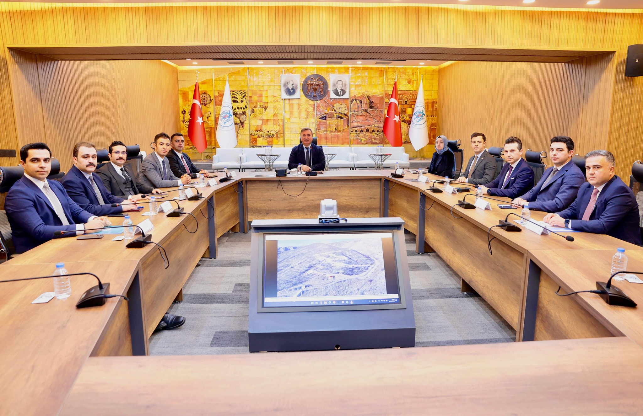 MÜLKİ İDARE AMİRLERİ TOPLANTISI YAPILDI