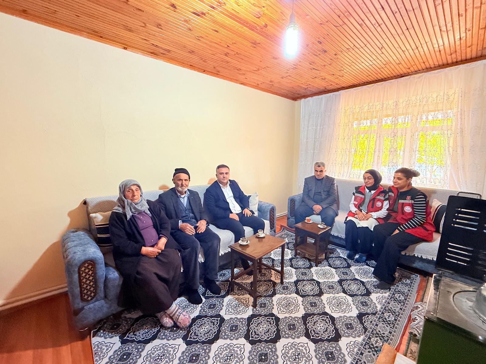 OTLUKBELİ’NDE “AİLE YILI” KAPSAMINDA MUHTARLARA EĞİTİM VE AİLE ZİYARETİ