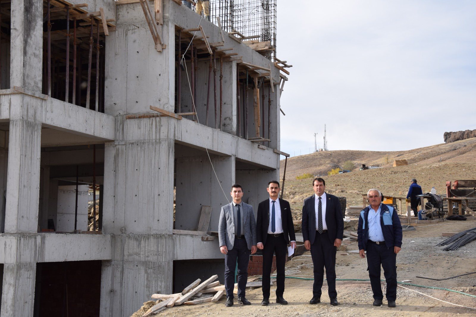 OTLUKBELİ’NDE TOKİ KONUT PROJESİ ÇALIŞMALARI DEVAM EDİYOR