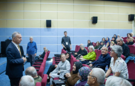 REKTÖR LEVENT, 60+ TAZELENME ÜNİVERSİTESİ ÖĞRENCİLERİYLE BULUŞTU