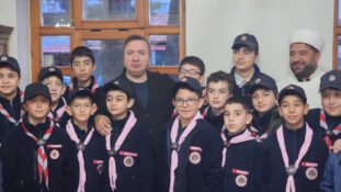 SABAH NAMAZI BULUŞMALARI YOĞUN KATILIMLA SÜRÜYOR