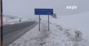 SAKALTUTAN GEÇİDİ’NDE GECE SAATLERİNDE KAR YAĞIŞI ETKİLİ OLDU