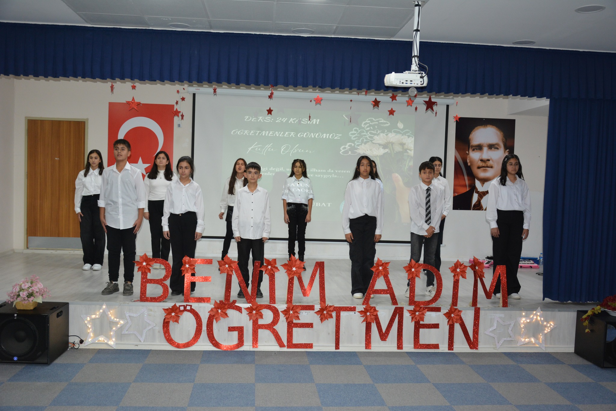 TERCAN’DA ÖĞRETMENLER GÜNÜ PROGRAMI DÜZENLENDİ