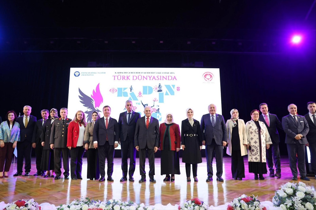 TÜRK DÜNYASINDA KADIN VE AİLE SEMPOZYUMU ERZİNCAN’DA GERÇEKLEŞTİ