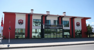 24 ERZİNCANSPOR’DA OLAĞANÜSTÜ GENEL KURUL KARARI: “YÜK ARTIK SÜRDÜRÜLEMEZ NOKTADA”