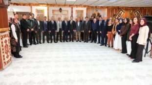 BAŞKAN AKSUN ÇALIŞANLARLA BİR ARAYA GELEREK İSTİŞARELERDE BULUNDU