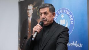 BAŞKAN AKSUN, TÜRK EĞİTİM-SEN ERZİNCAN ŞUBESİ’NİN 8. OLAĞAN GENEL KURULU’NA KATILDI