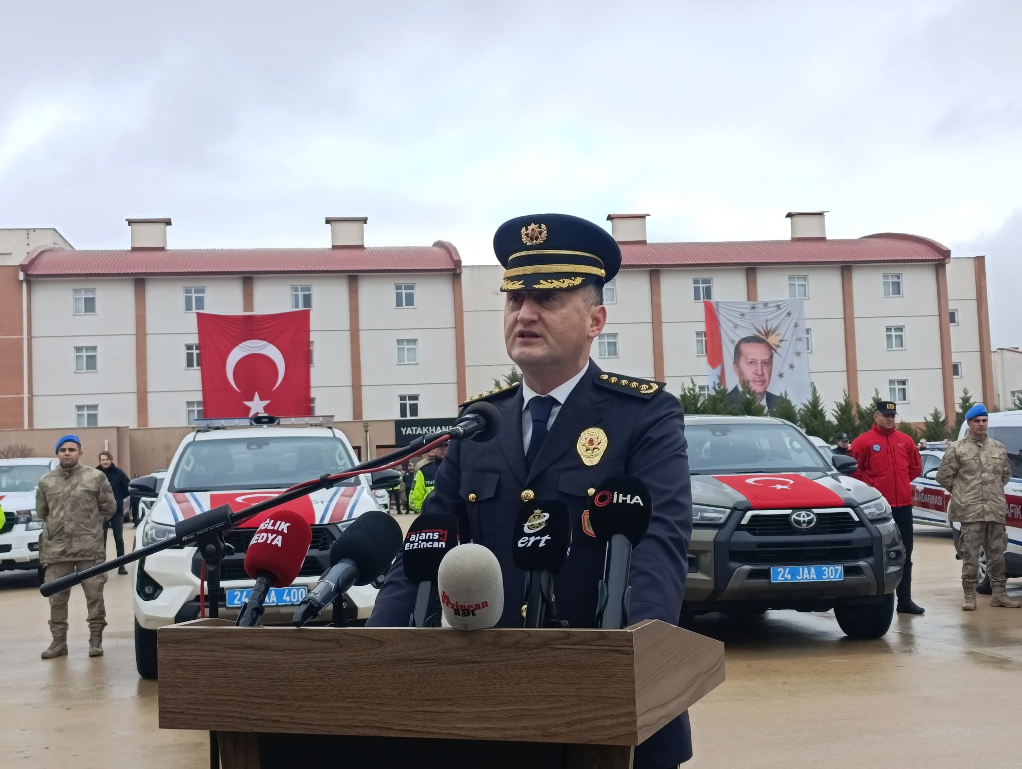 ERZİNCAN GÜVENLİK GÜÇLERİNE 122 YENİ ARAÇ TESLİM EDİLDİ