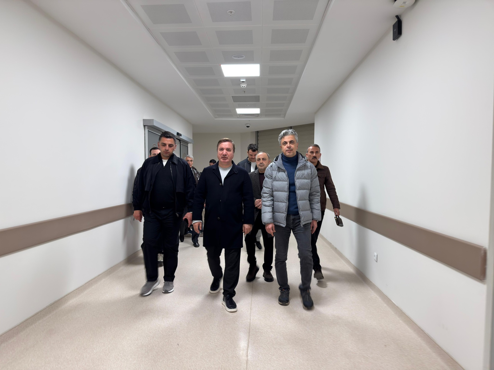 ERZİNCAN VALİSİ AYDOĞDU’DAN HASTANE ZİYARETİ