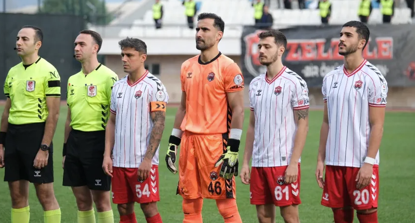 24 ERZİNCANSPOR’DA ŞOK AYRILIK: ÖMER KAHVECİ TAKIMDAN AYRILDI