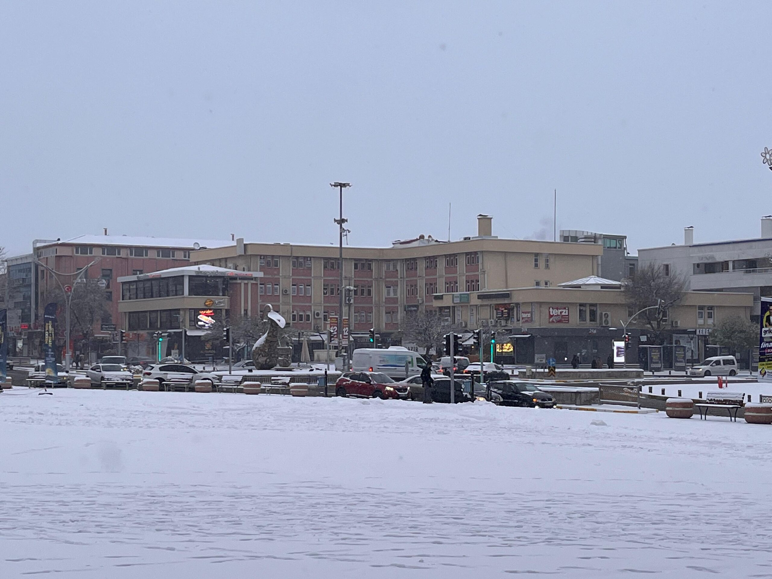 Erzincan Beyaza Büründü, Kentte Kış Manzaraları Oluştu