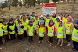 KUR’AN KURSU ÖĞRENCİLERİNDEN FİDAN DİKİMİ ETKİNLİĞİ