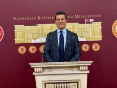 MİLLETVEKİLİ SARIGÜL, TBMM’DE BASIN TOPLANTISI DÜZENLEYEREK CHP 39. OLAĞAN KURULTAYINI DEĞERLENDİRDİ.