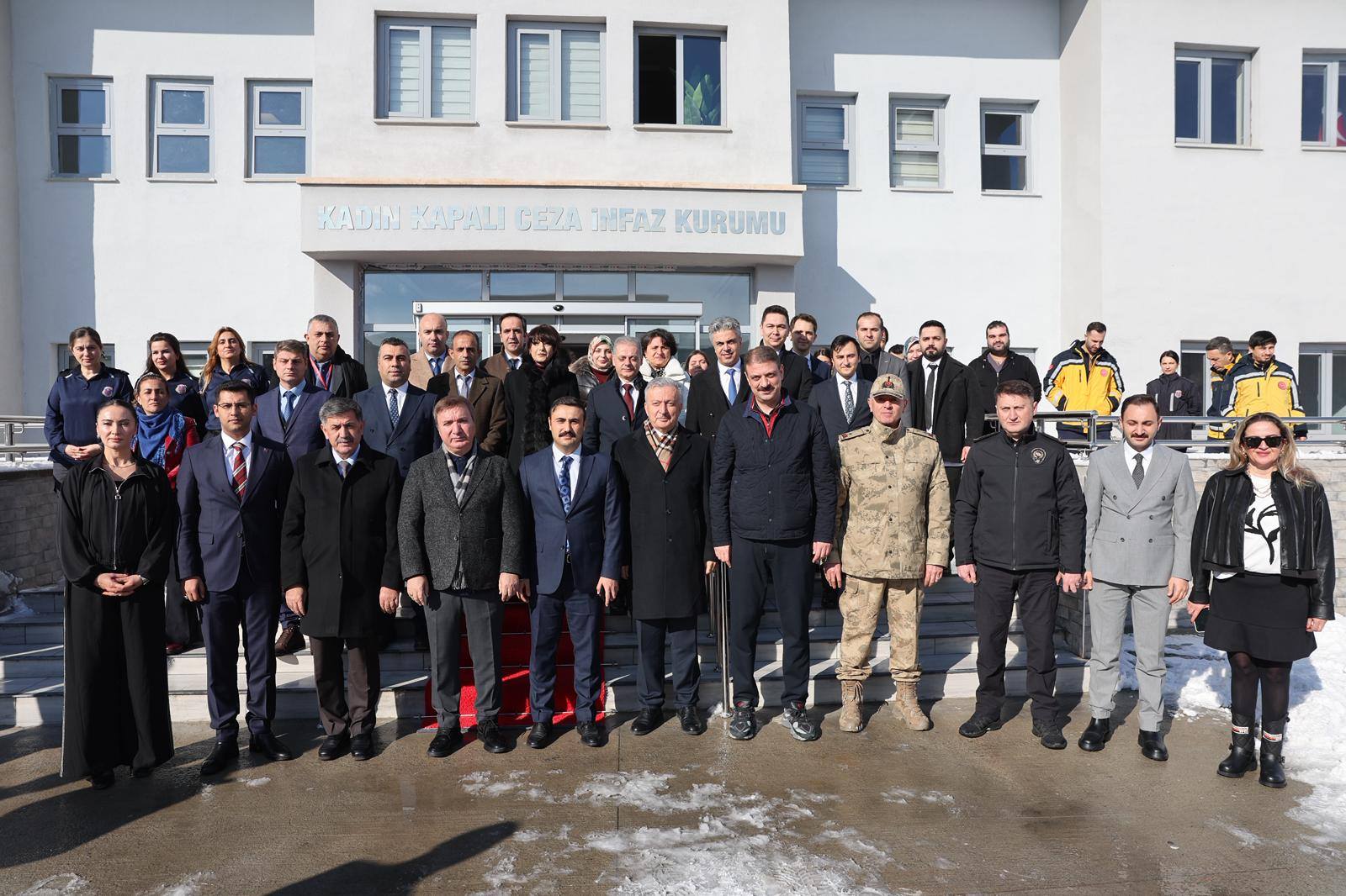 Vali Aydoğdu’dan Kadın Ceza İnfaz Kurumuna Ziyaret