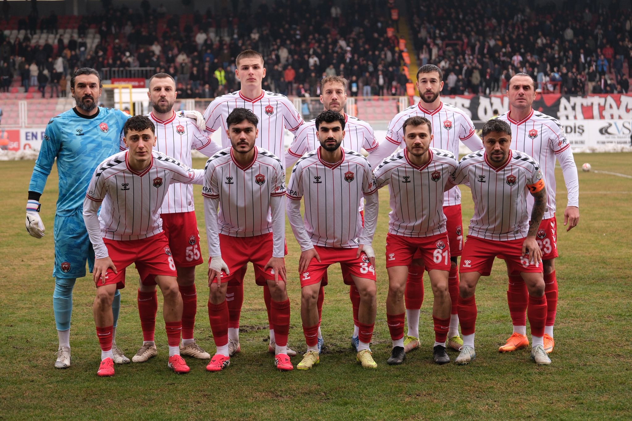 24 Erzincanspor, Lider Deplasmanında Ağır Yenilgi Aldı