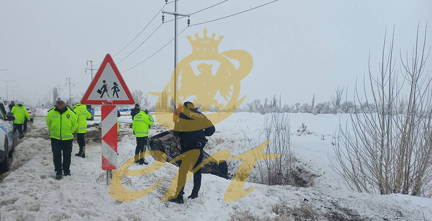 Erzincan–Sivas Karayolunda Polis Aracı Kaza Yaptı: 2 Polis Yaralı