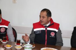 Erzincan’da Tarım Ailesi Sahada: İl Müdürü KOÇAKER Buğdaylı’da Çiftçilerle Buluştu