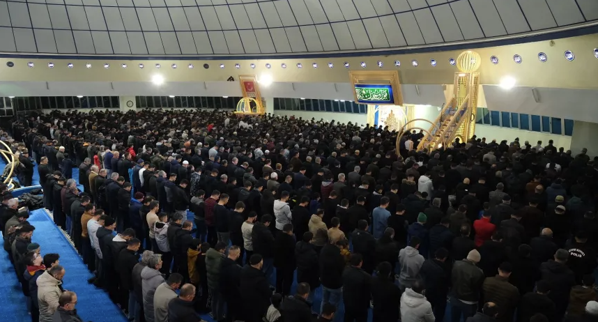 Miraç Kandili Erzincan’da Manevi Atmosfer İçinde İdrak Edildi