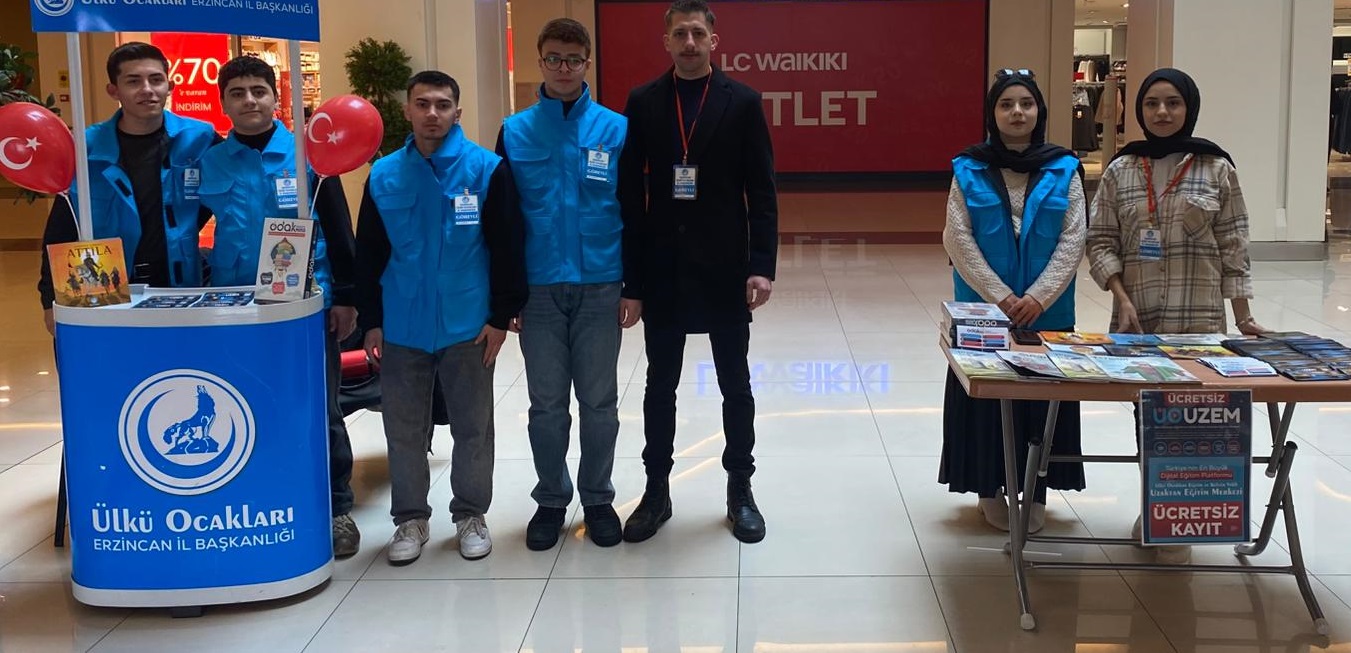 Ülkü Ocakları Erzincan’dan Park AVM’de Çocuklara ve Gençlere Yönelik Etkinlik